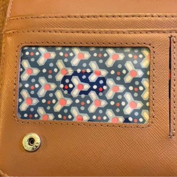 Tory Burch Robinson Wallet - Picture 2 of 9